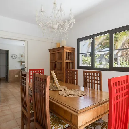 Lola - Vipvipvillas